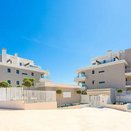 Modern 3 Bedroom Apartment, Close To * La Cala De Mijas